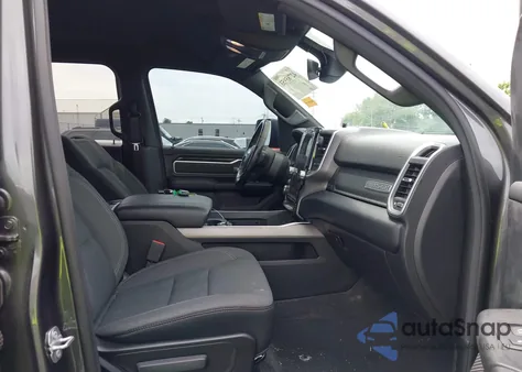 2021 Ram 1500 Big Horn 4X4 5'7 Box из США, поврежденный, VIN 1C6SRFFT5MN510489